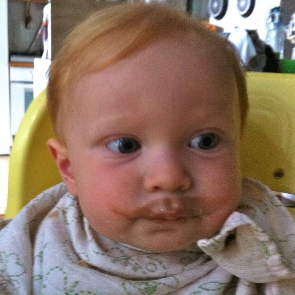 kakaós bajusz, barnáknak